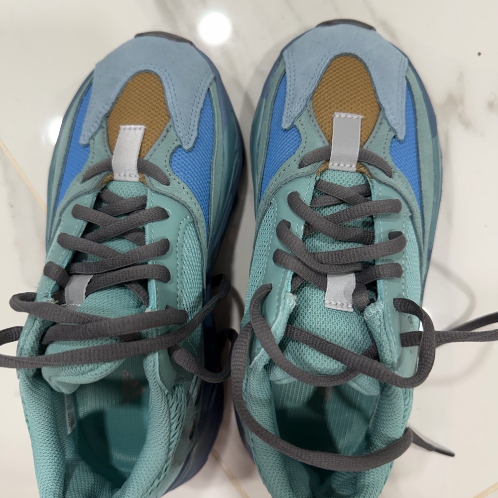 Yeezy 700 Faded Azure